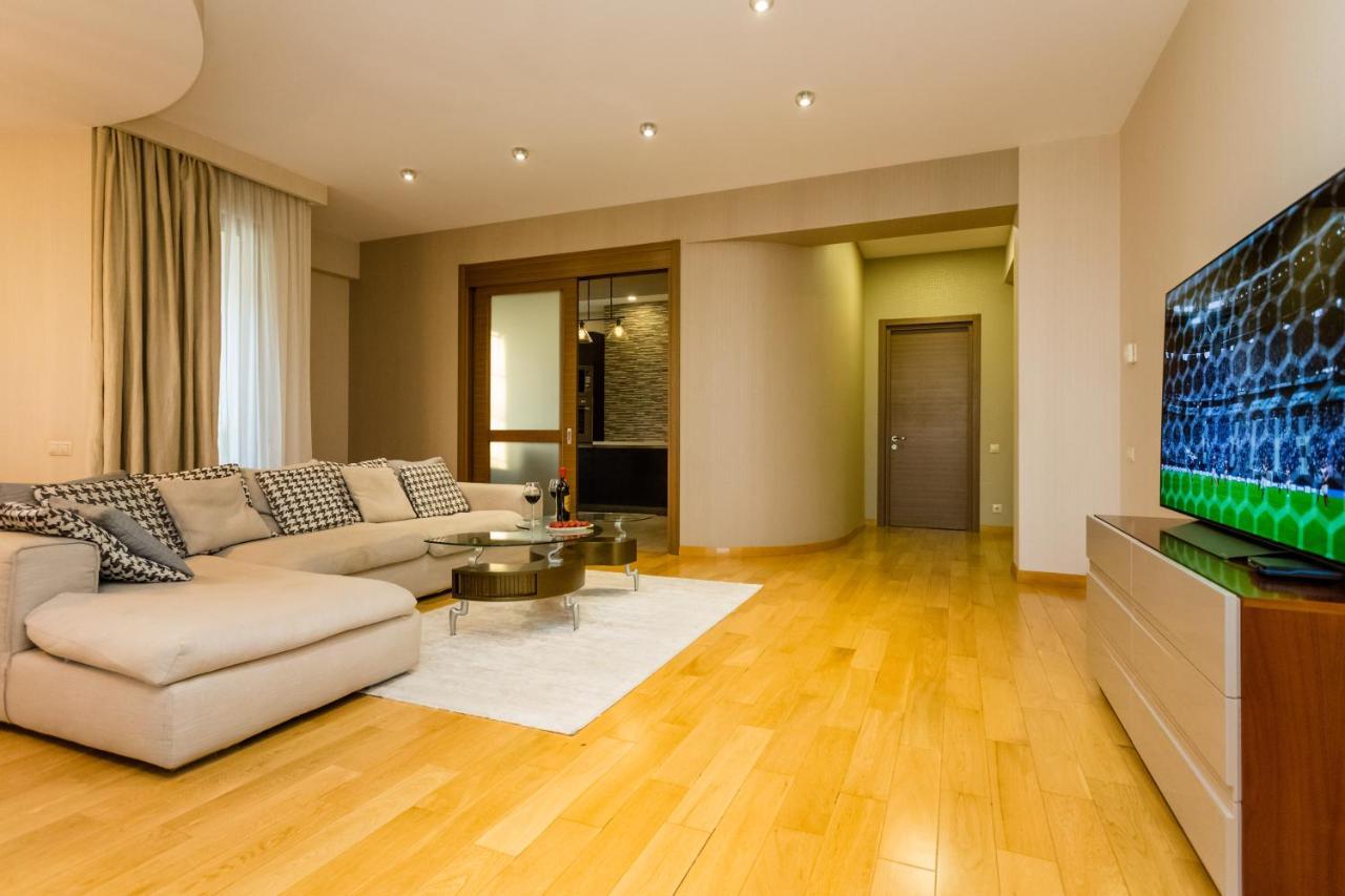 Luxury Landing Apartment Tbilisi ภายนอก รูปภาพ